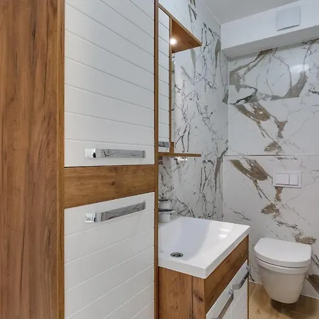 Crowonder Beachfront Blue Bay With Jacuzzi- B2 Villa *